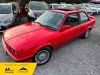 Begagnad BMW 318 M Sport 1990 Röd