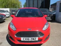 Usado Ford Fiesta Zetec 2016 Vermelho Citadino