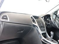 used Vauxhall Astra 1.6 EXCITE 5d 113 BHP PETROL MANUAL Hatchback