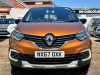 Used Renault Captur Dynamique 90 HP (66 kW) 2017 Orange/black SUV