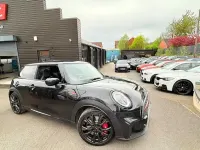 Begagnad Mini John Cooper Works Hatch 2023 Svart Halvkombi