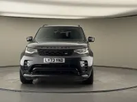Usado Land Rover Discovery 5 HSE Dynamic 300 HP (220 kW) 2023 Cinzento SUV