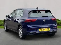 Second-hand VW Golf VIII Life 150 CP (110 kW) 2024 Albastru Hatchback