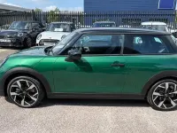 Nowe Mini Cooper Exclusive 114 kW (156 KM) 2025 Zielony Hatchback