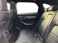 Begagnad Jaguar F-Pace R-Dynamic 2023 Röd SUV