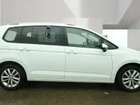 Used VW Touran SE 115 HP (84 kW) 2019 White MPV