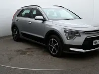 Gebraucht Kia Niro 141 PS (103 kW) 2023 Grau SUV