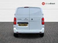 Usado Vauxhall Vivaro S 120 HP (88 kW) 2024 Branco Monovolume