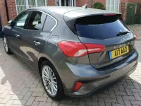 Usado Ford Focus Titanium X 150 CV (110 kW) 2018 Gris Utilitario