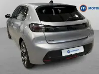 Usado Peugeot 208 Allure 101 HP (74 kW) 2025 Cinzento Citadino