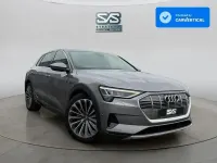 Usado Audi e-tron Advanced 300 kW (408 CV) 2019 Gris SUV