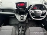 Used Vauxhall Combo S 100 HP (73 kW) 2024 White MPV