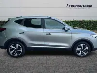 Käytetty MG ZS Trophy 114 kW (156 HP) 2023 Hopea Katumaasturi