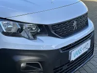 Begagnad Peugeot Partner Premium 2023 Vit Minibuss