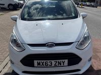 Used Ford B-MAX Zetec 105 HP (77 kW) 2013 White MPV