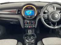 Used Mini Cooper Hatch 136 HP (100 kW) 2018 Orange Hatchback