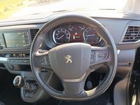 Used Peugeot Traveller Allure 143 HP (105 kW) 2021 Black MPV