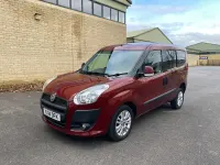 Begagnad Fiat Doblò 105 HK (77 kW) 2014 Röd Minibuss
