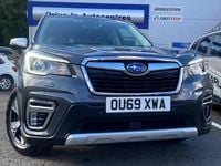 Begagnad Subaru Forester Premium 150 HK (110 kW) 2019 Grå SUV