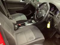 Used VW Golf Sportsvan Match 115 HP (84 kW) 2019 Red MPV