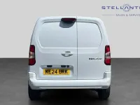 Used Citroën Berlingo 101 HP (74 kW) 2024 White MPV