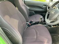 Usado Mitsubishi Mirage 79 HP (58 kW) 2015 Verde Citadino