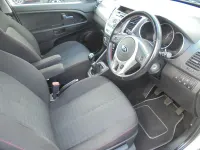 Used Kia Venga 90 HP (66 kW) 2015 Silver Hatchback