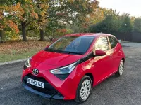 Second-hand Toyota Aygo X-play 72 CP (52 kW) 2019 Roșu Hatchback