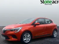 Used Renault Clio Play 101 HP (74 kW) 2020 Orange Hatchback