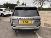 Begagnad Land Rover Range Rover SVAutobiography Dynamic Black 2017 Gul SUV