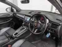 Used Porsche Macan 434 HP (319 kW) 2019 Black SUV