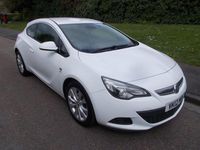 Second-hand Vauxhall Astra GTC SRi 2012 Alb Hatchback