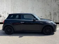 Usado Mini Cooper Classic 2022 Preto Citadino