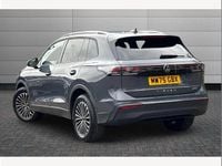 Usado VW Tiguan Match 150 HP (110 kW) 2025 Cinzento SUV
