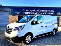 Używany Renault Trafic Business 130 KM (95 kW) 2022 Biały Minivan