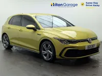 Usado VW Golf VIII R-line 130 HP (95 kW) 2021 Amarelo Citadino