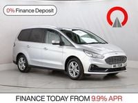 Usado Ford Galaxy Titanium 150 CV (110 kW) 2021 Plateado Monovolumen