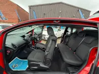 Używany Ford B-MAX Zetec 2015 Czerwony Minivan