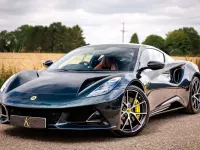 Used Lotus Emira 404 HP (297 kW) 2023 Green Coupe