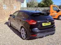 Used Ford Focus ST 250 HP (183 kW) 2017 Black Hatchback