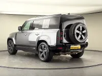 Usado Land Rover Defender SE Dynamic 250 HP (183 kW) 2023 Cinzento SUV