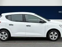 Used Dacia Sandero Essentiel 100 HP (73 kW) 2022 White Hatchback