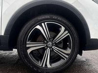 Używany MG ZS Excite 106 KM (77 kW) 2023 Biały SUV