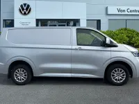 Usado VW Transporter Pro 110 CV (80 kW) 2025 Gris Van