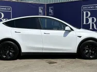 Used Tesla Model Y Long Range AWD 282 kW (384 HP) 2022 White SUV