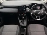 Used Renault Clio V Evolution 145 HP (106 kW) 2024 White Hatchback