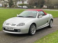 Usado MG TF 135 HP (99 kW) 2004 Prateado Cabrios