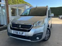 Second-hand Peugeot TePee Allure 100 CP (73 kW) 2016 Argintiu Monovolum