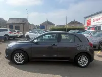 Used Kia Rio 98 HP (72 kW) 2017 Grey Hatchback