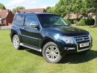 Used Mitsubishi Shogun Warrior 2017 Green SUV